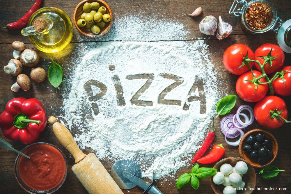 Haferpizza ist schnell gemacht und liefert wertvolles Vitamin B12 im natürlichen Verbund mit Mikronährstoffen und sekundären Pflanzenstoffen